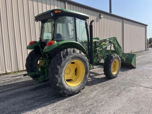 2025 John Deere 5085E - Thumbnail 3
