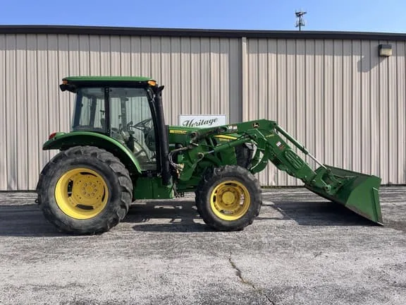 2025 John Deere 5085E - Thumbnail 4