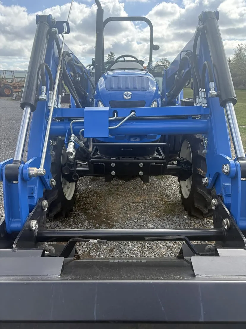 2025 New Holland WorkMaster 75 - Thumbnail 3