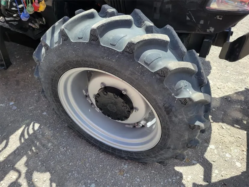 2025 Case IH Farmall 75C - Thumbnail 6