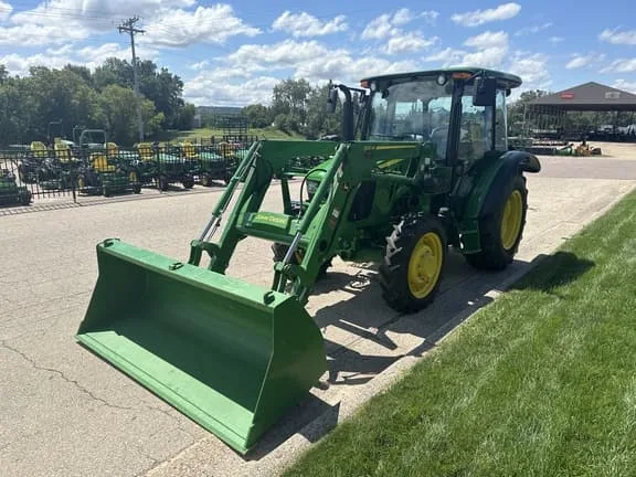 2018 John Deere 5055E - Thumbnail 6