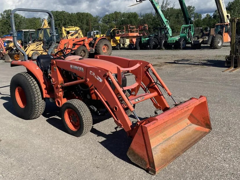 2019 Kubota L2501 - Thumbnail 2