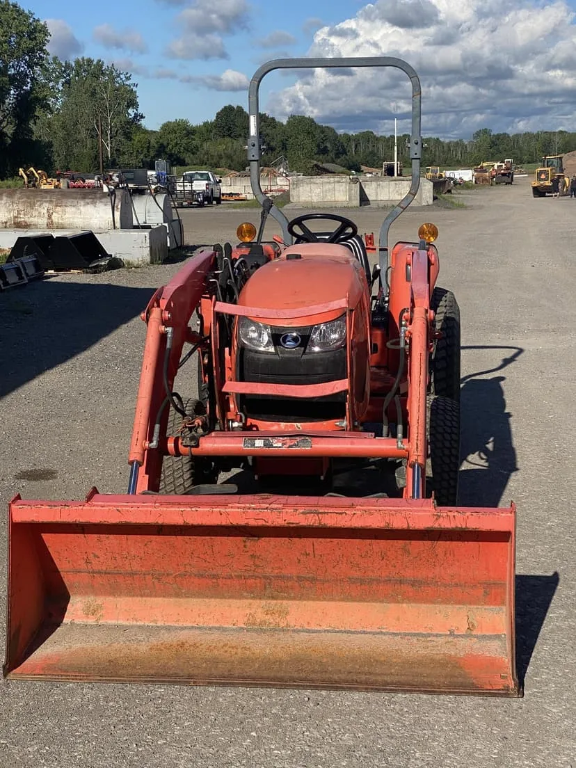 2019 Kubota L2501 - Thumbnail 6