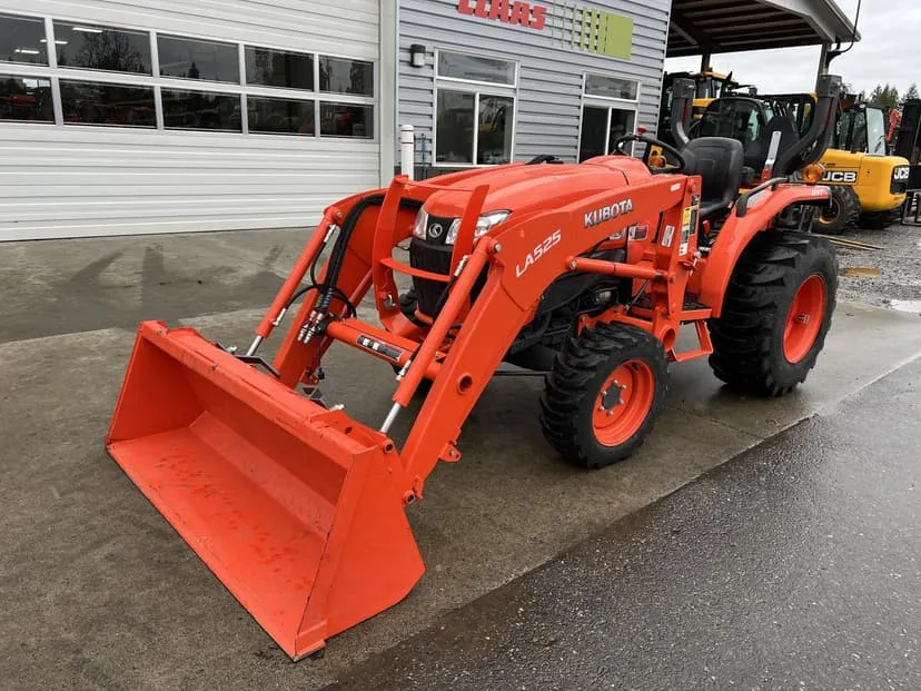 2018 Kubota L3901 - Thumbnail 2